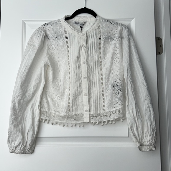 Zara Tops Nwt Zara Oyster White Embroidered Eyelet Blousethe Emmy